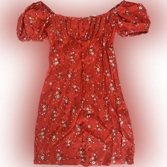 Off-the shoulder dress - Picture 1 of 7